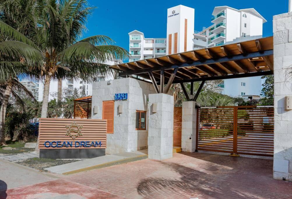 *Turquoise Escape- Beachfront Studio By Casa Paraiso* Cancún Extérieur photo