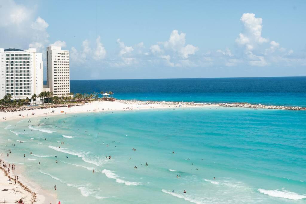 *Turquoise Escape- Beachfront Studio By Casa Paraiso* Cancún Extérieur photo