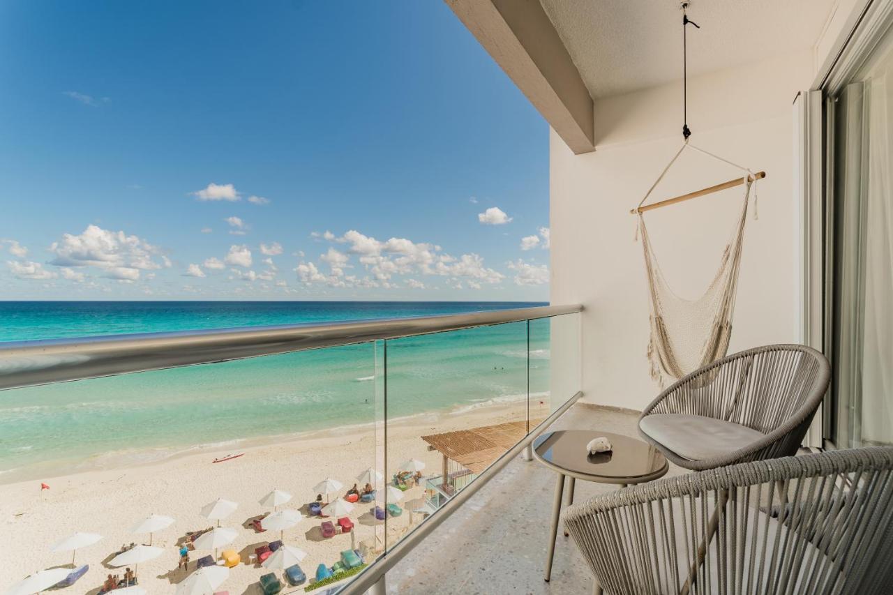 *Turquoise Escape- Beachfront Studio By Casa Paraiso* Cancún Extérieur photo