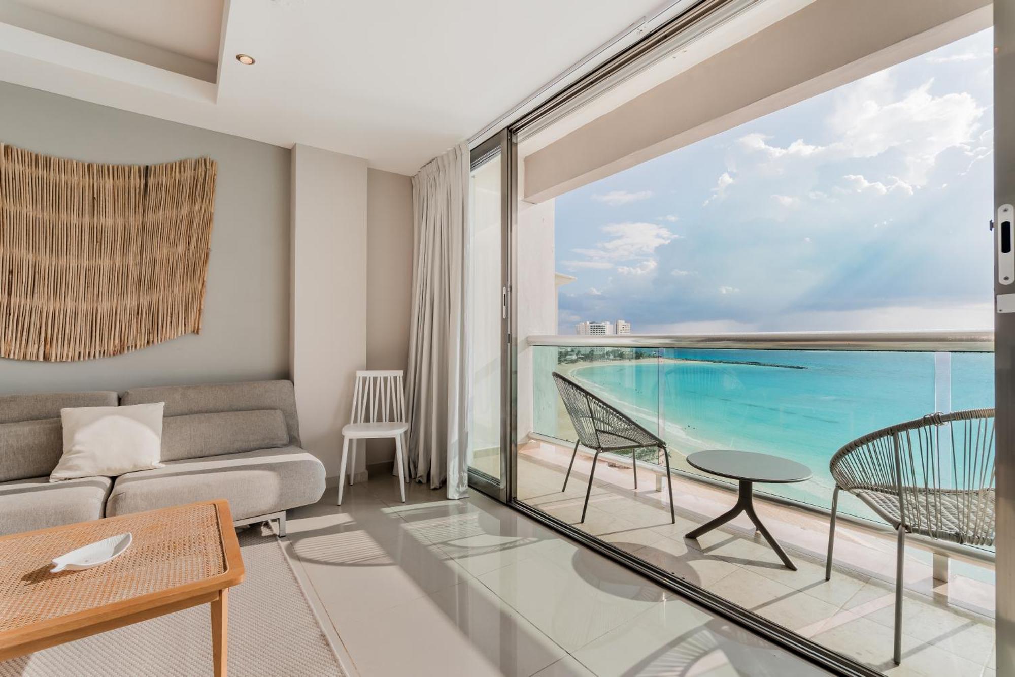 *Turquoise Escape- Beachfront Studio By Casa Paraiso* Cancún Extérieur photo