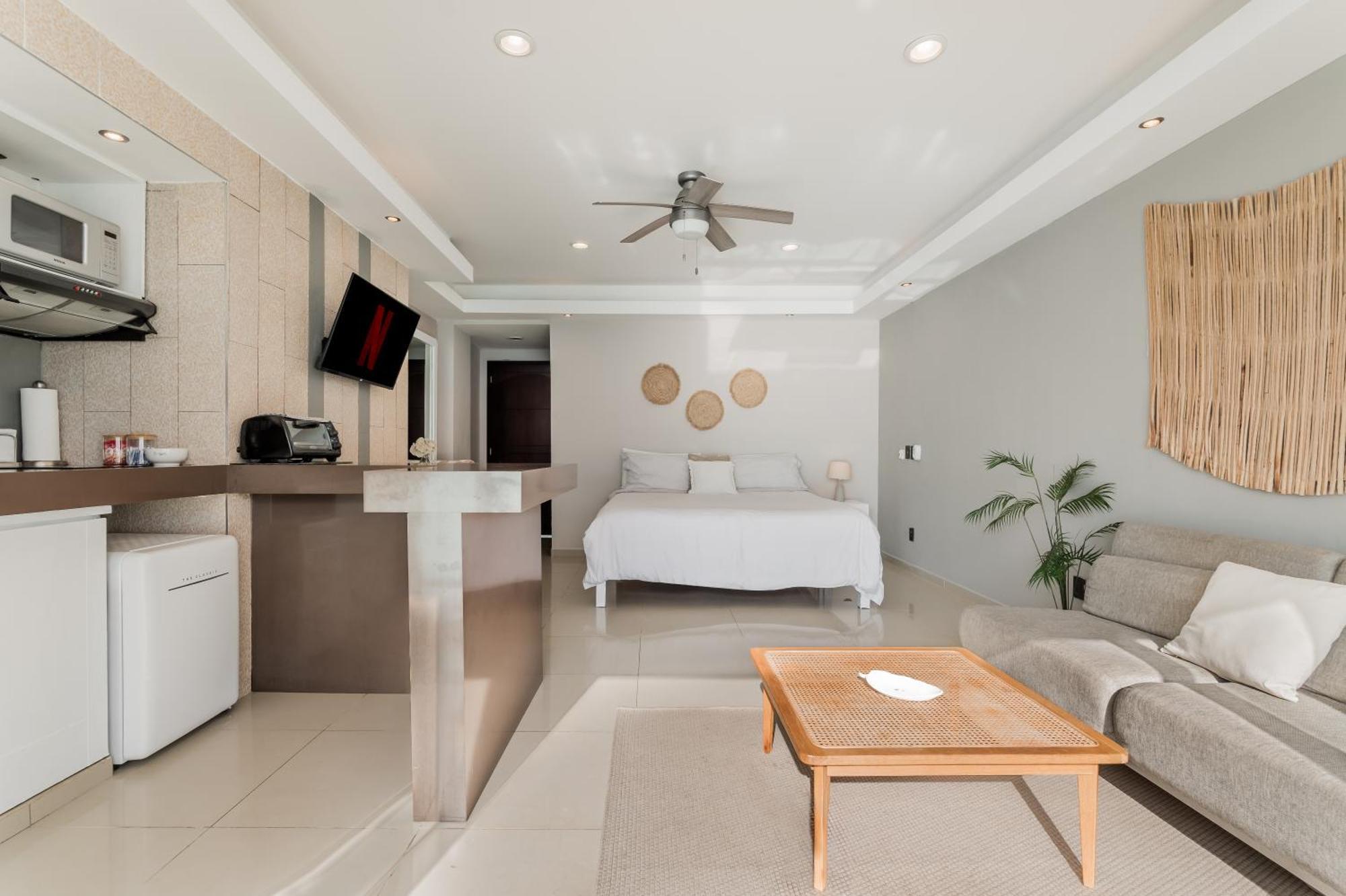 *Turquoise Escape- Beachfront Studio By Casa Paraiso* Cancún Extérieur photo